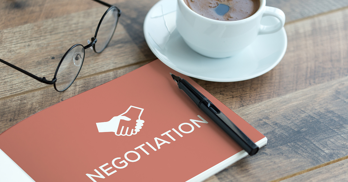 How to Negotiate Travel Nurse Pay: 8 Expert Tips to Earn Thousands More