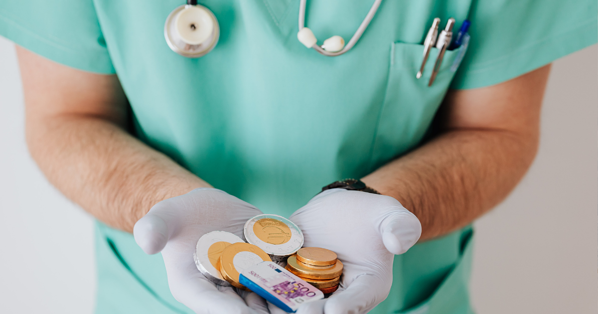 6 Costly Financial Mistakes to Avoid as a Travel Nurse